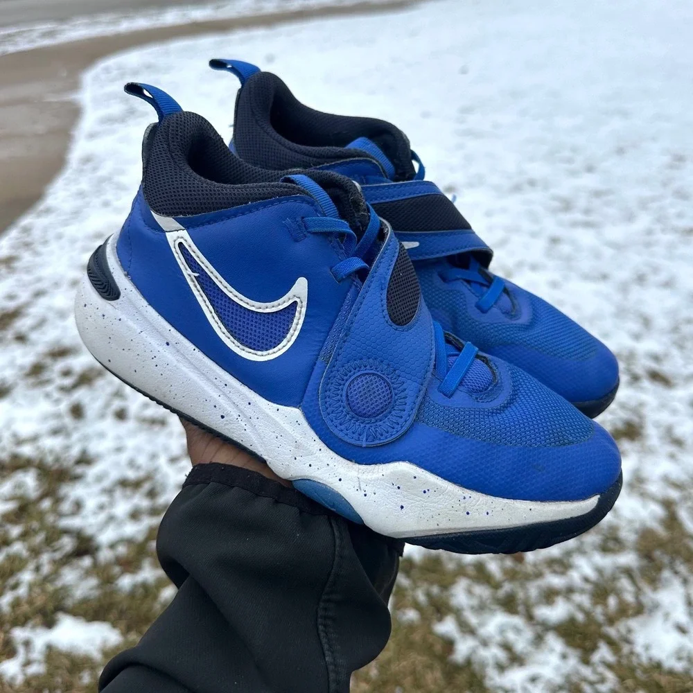 Nike Team Hustle D 11 Big Kids Athletic Shoes Size 5Y Hyper Royal/White Obsidian
